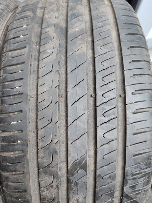 Vând anvelope second hand.