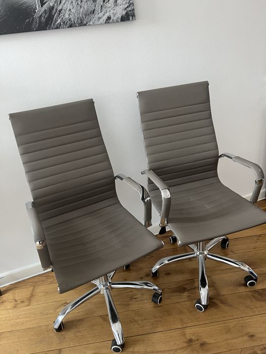 Офисные кресла в отличном состоянии