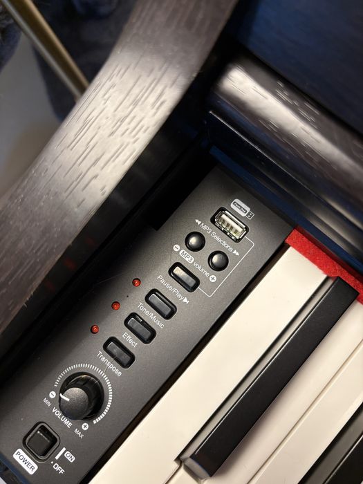 Електрическо Пиано