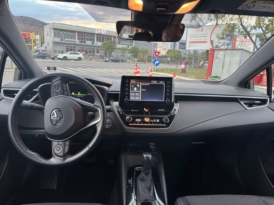 Toyota Corolla hybrid TVA deductibil