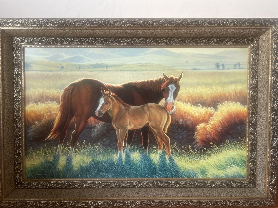 Жылқы суреті бейнеленген каринка сатылады!