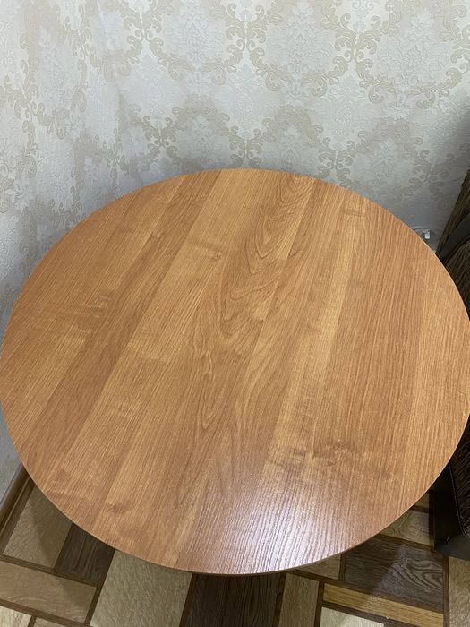 Продам журнальный столик