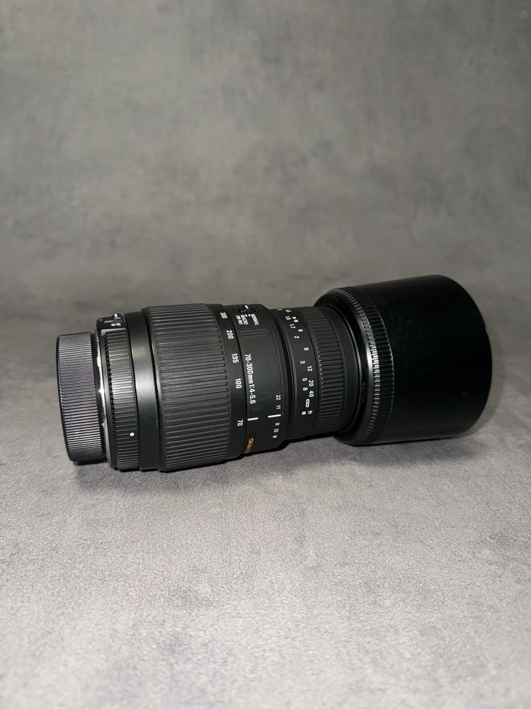 Sigma 70-300mm f/4-5.6 DG Macro за Никон