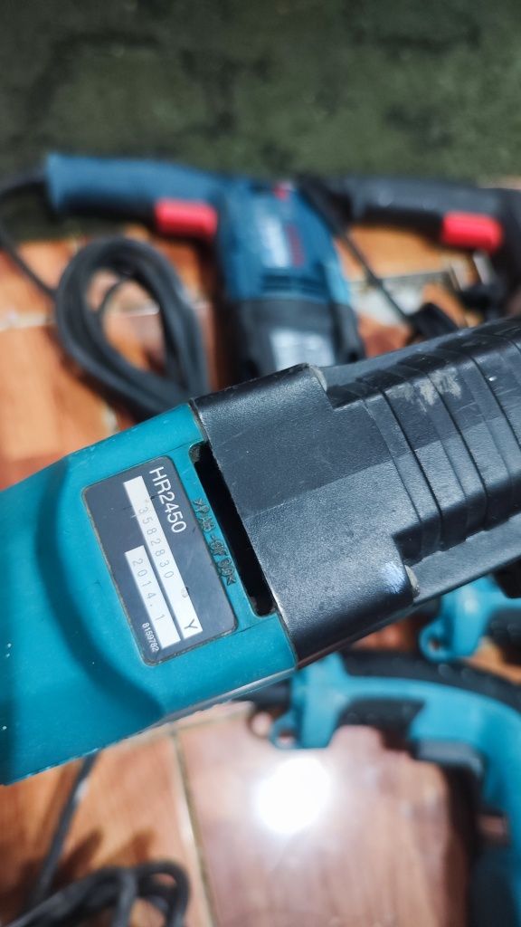 MAKITA HR2470 50