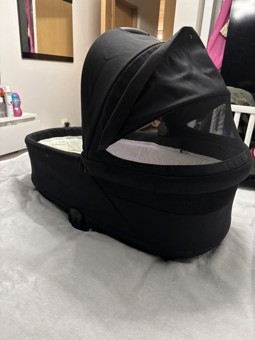 Cybex Cot S Lux Black кош за новородено