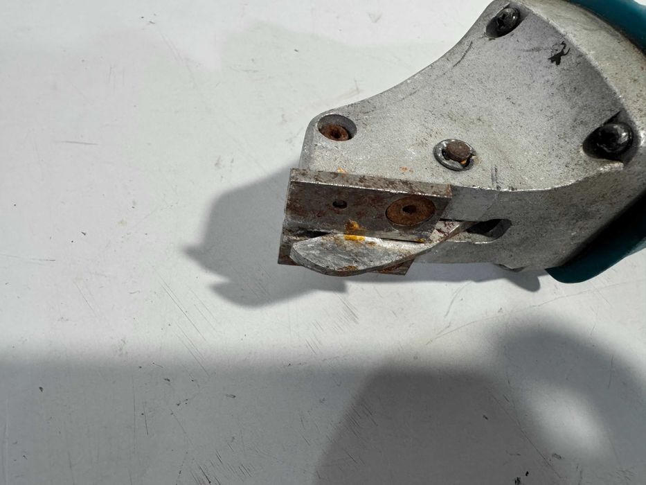 Ножица за ламарина - Makita 260 W / 110 V