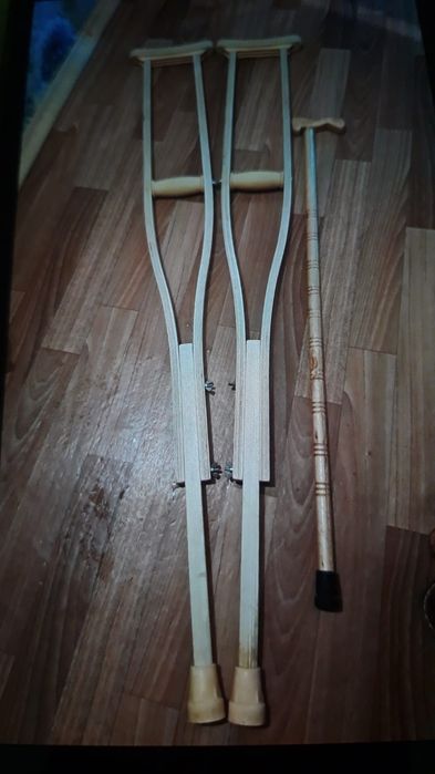 Костыли,трость .