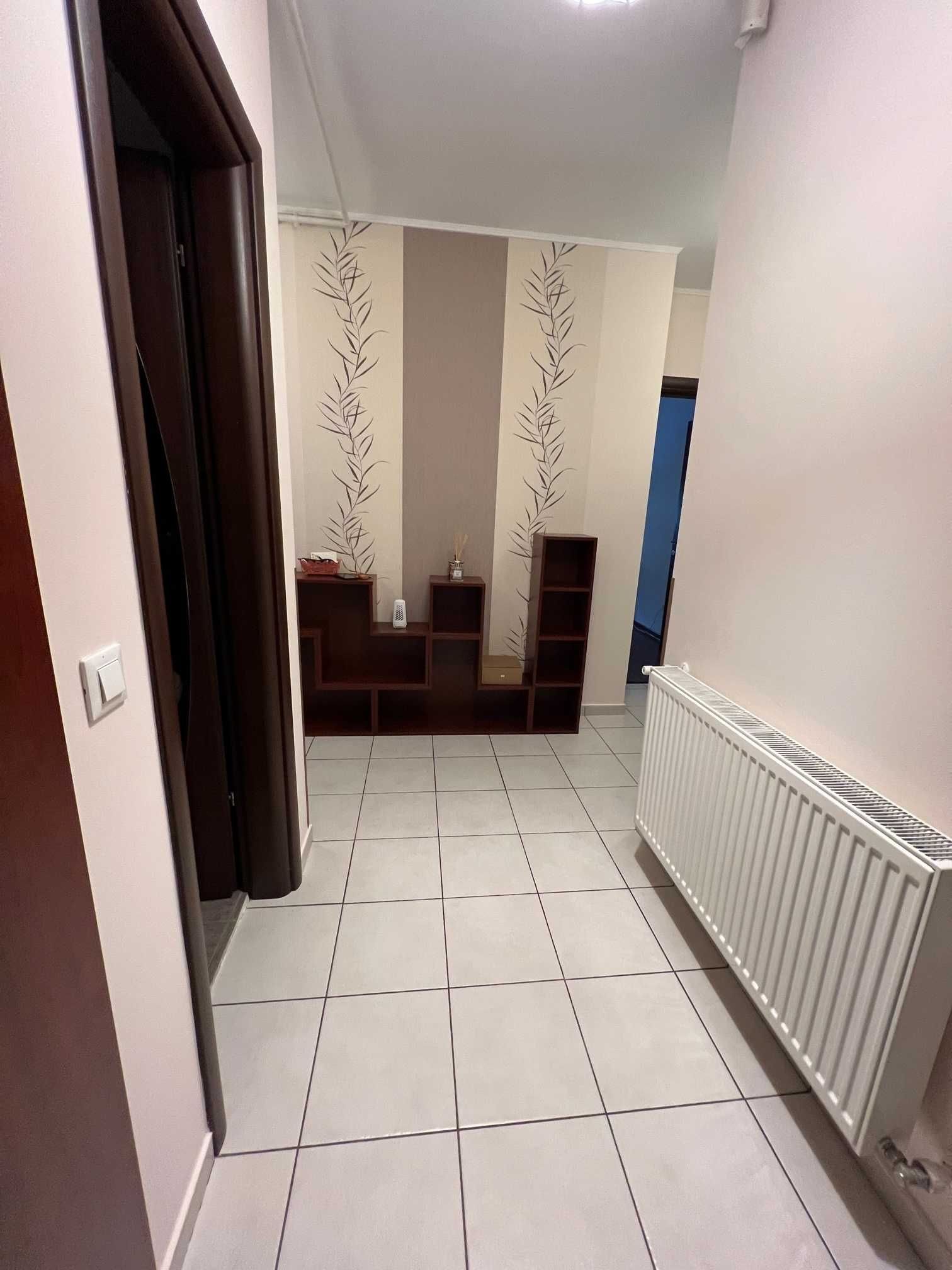 Aparment 3 camere 2 bai, etaj 2, bl cu lift, stradal, 2 locuri parcare
