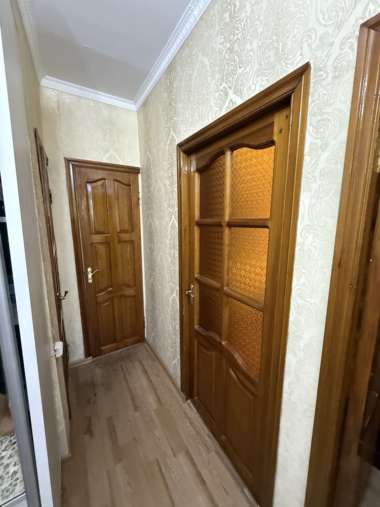 Двери 6 штук высотой 2м