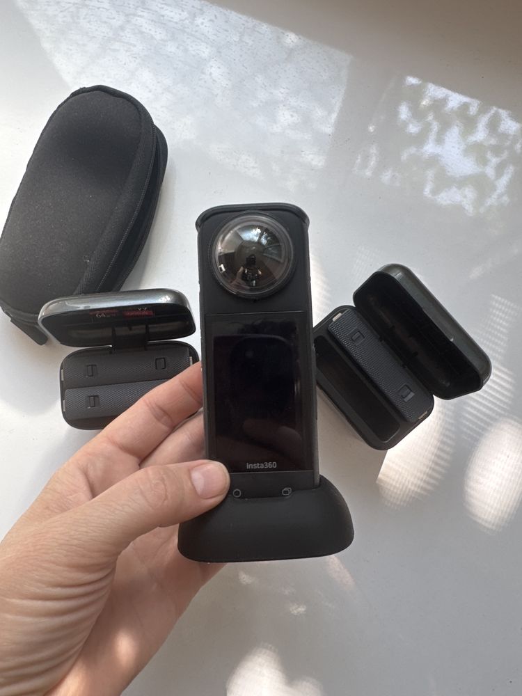 Экшн камера insta 360 x4 в отличном состоянии
