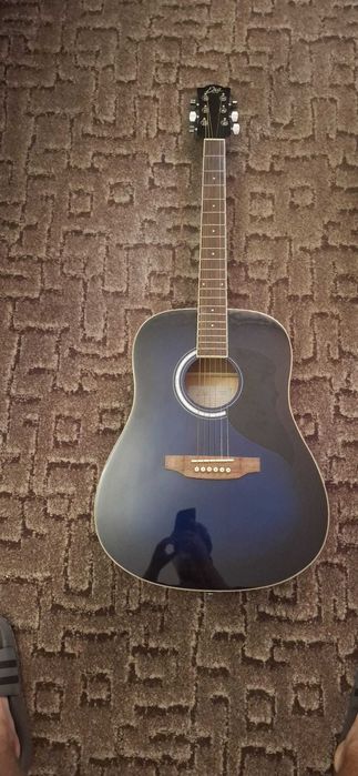 Chitară acustică