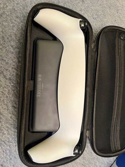 PS Portal, в гаранция, запазен, аксесоари, калъф и протектор