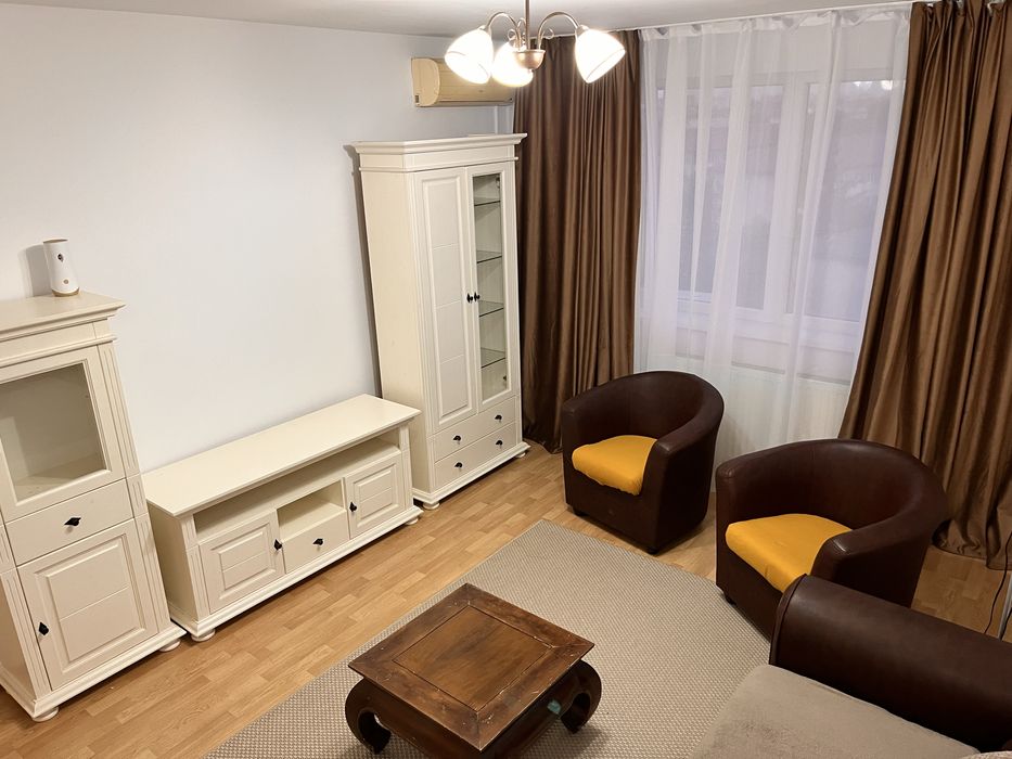 Proprietar - Apartament 3 camere decomandat - Dacia