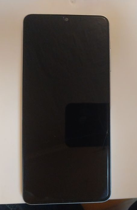 Самсунг А06 / 64гб