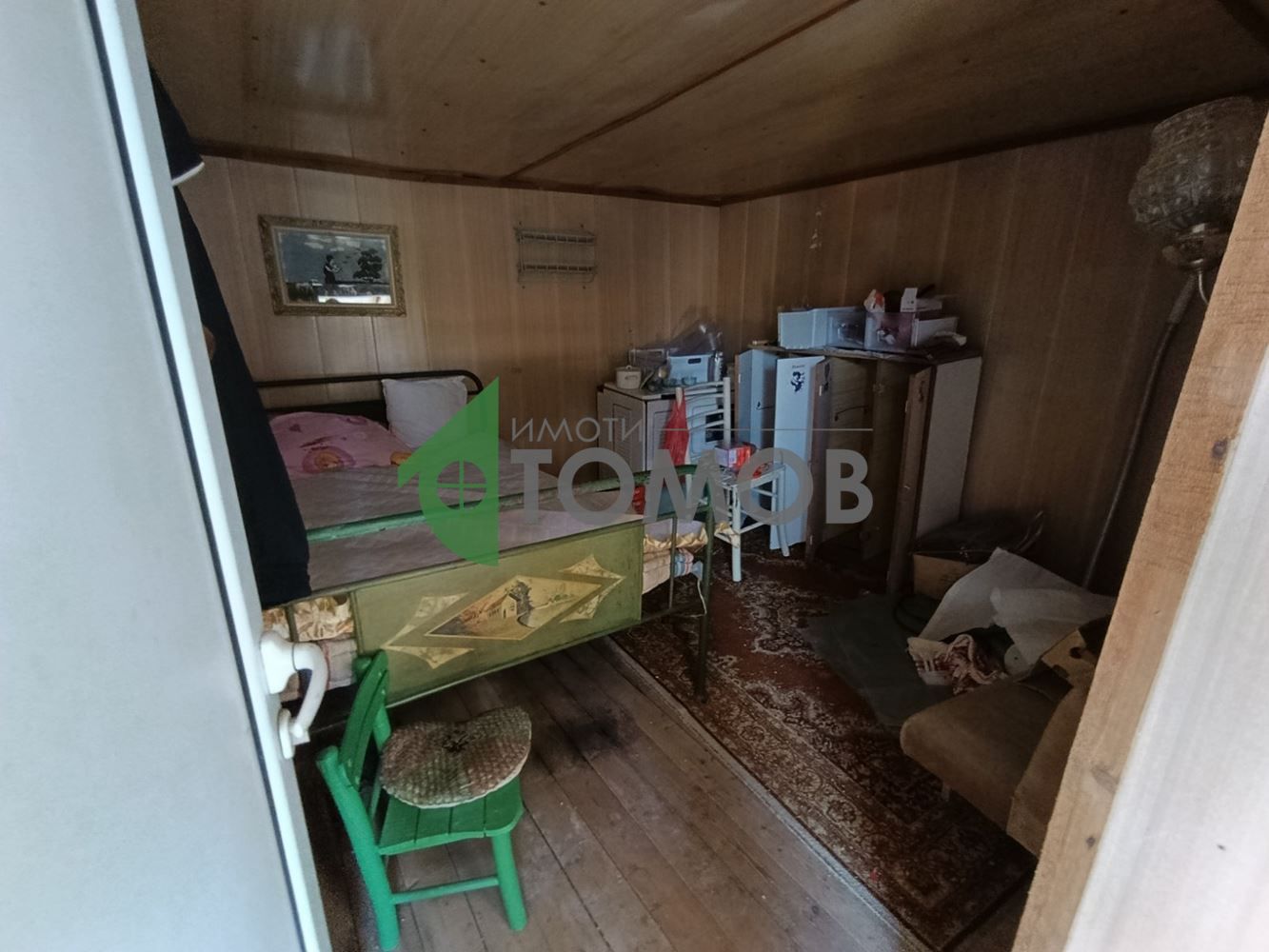 Двуетажна къща със собствен двор в село Кирилово