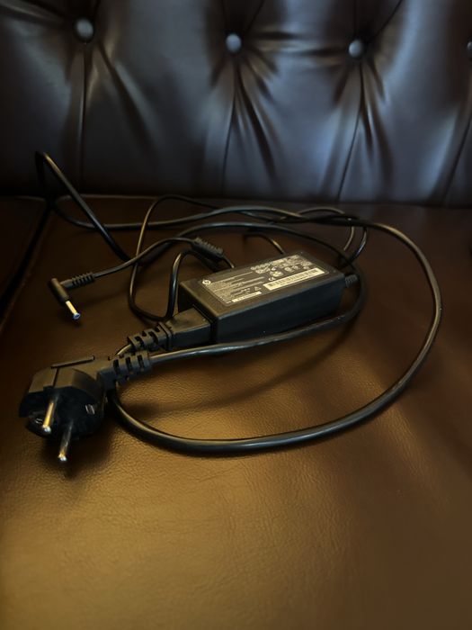 Зарядка на ноутбук HP