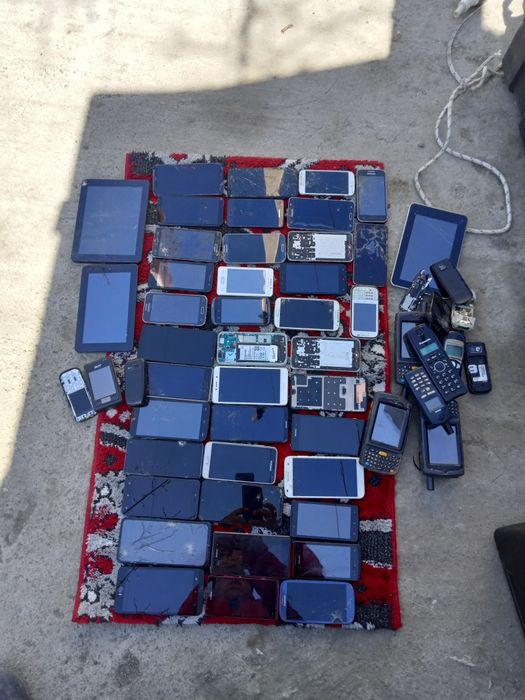 Vind telefoane reciclare