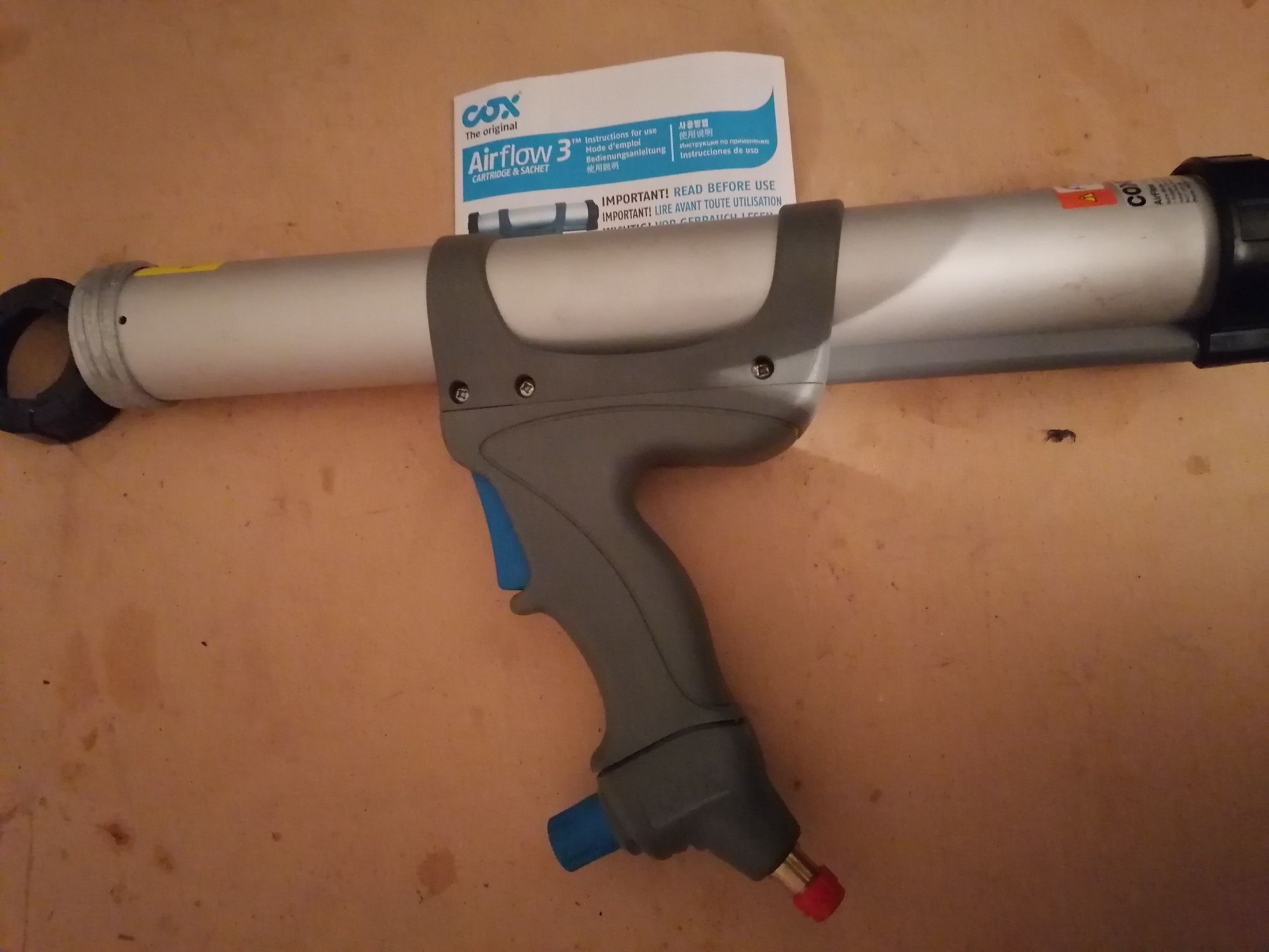 Pistol silicon pneumatic Cox profesional