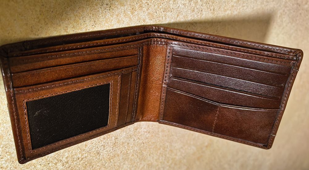 Portofel din piele naturală nou