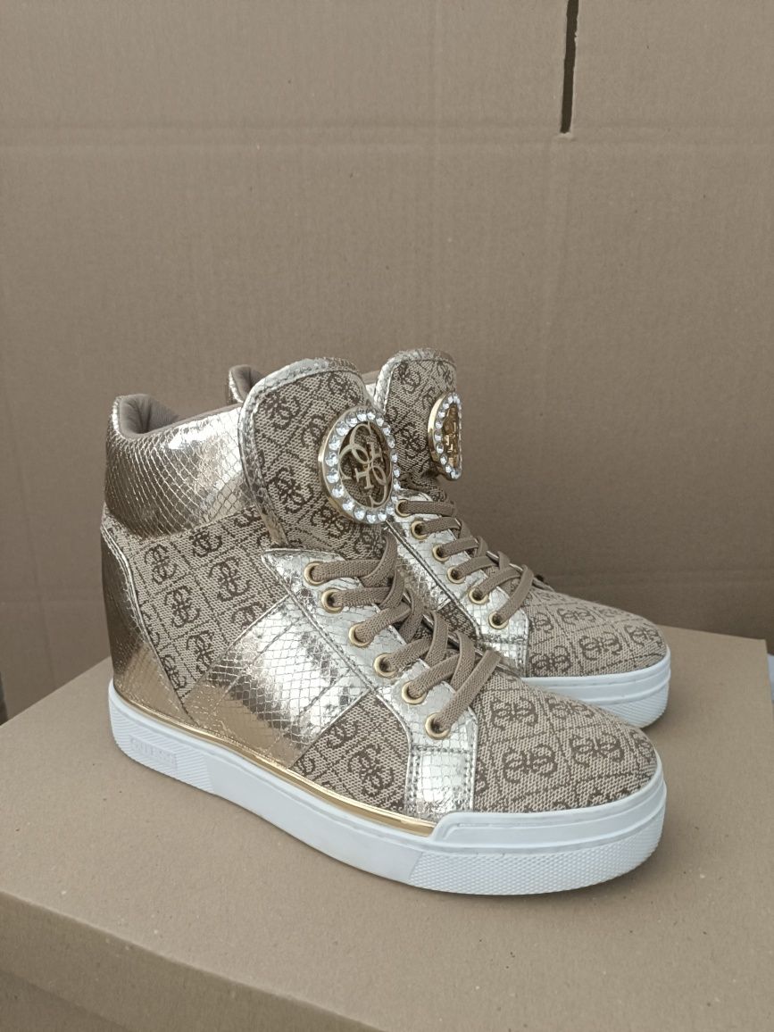 Сникърси Guess номер 37 код 41A