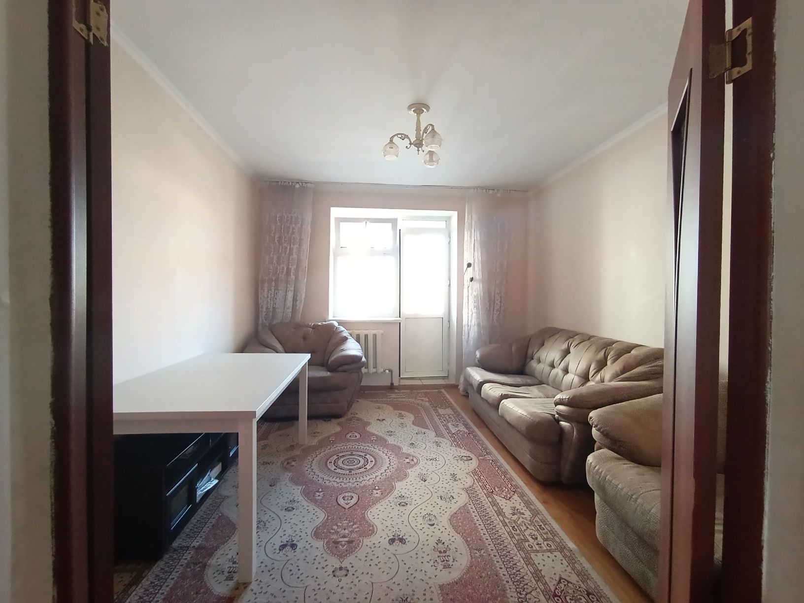 Продам 2 комнатную квартиру Жубанова 4