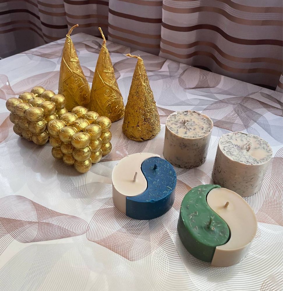 Свечи из воска есть разные травами и рука Фатьмы