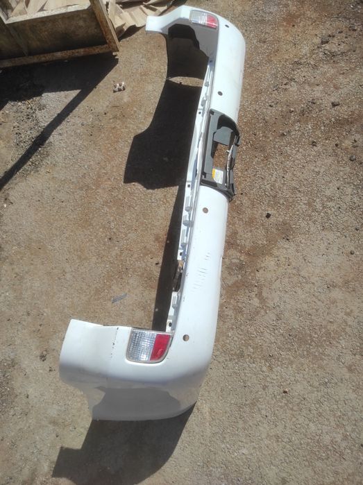 Бампер задний оригинал Toyota Land Cruiser 200