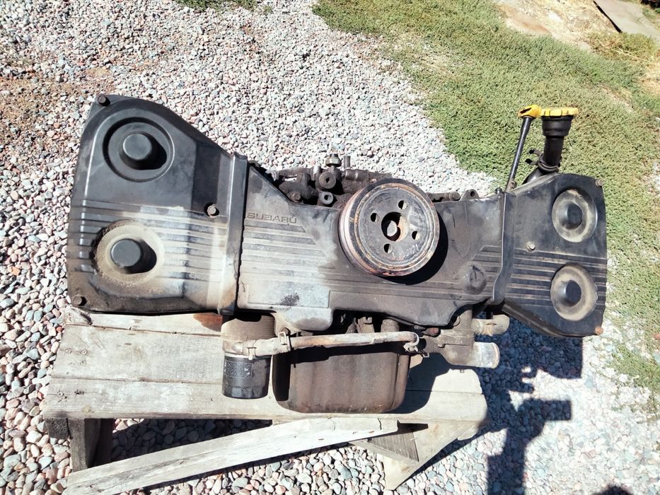 Продам на запчасти двиготель от субару 2.5