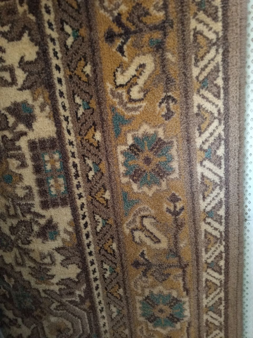 Продам шерстяные ковры