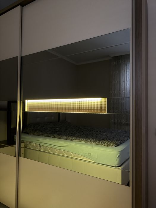 Гардероб с плъзгащи врати