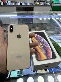 iPhone Xs  64 gb gold ideal