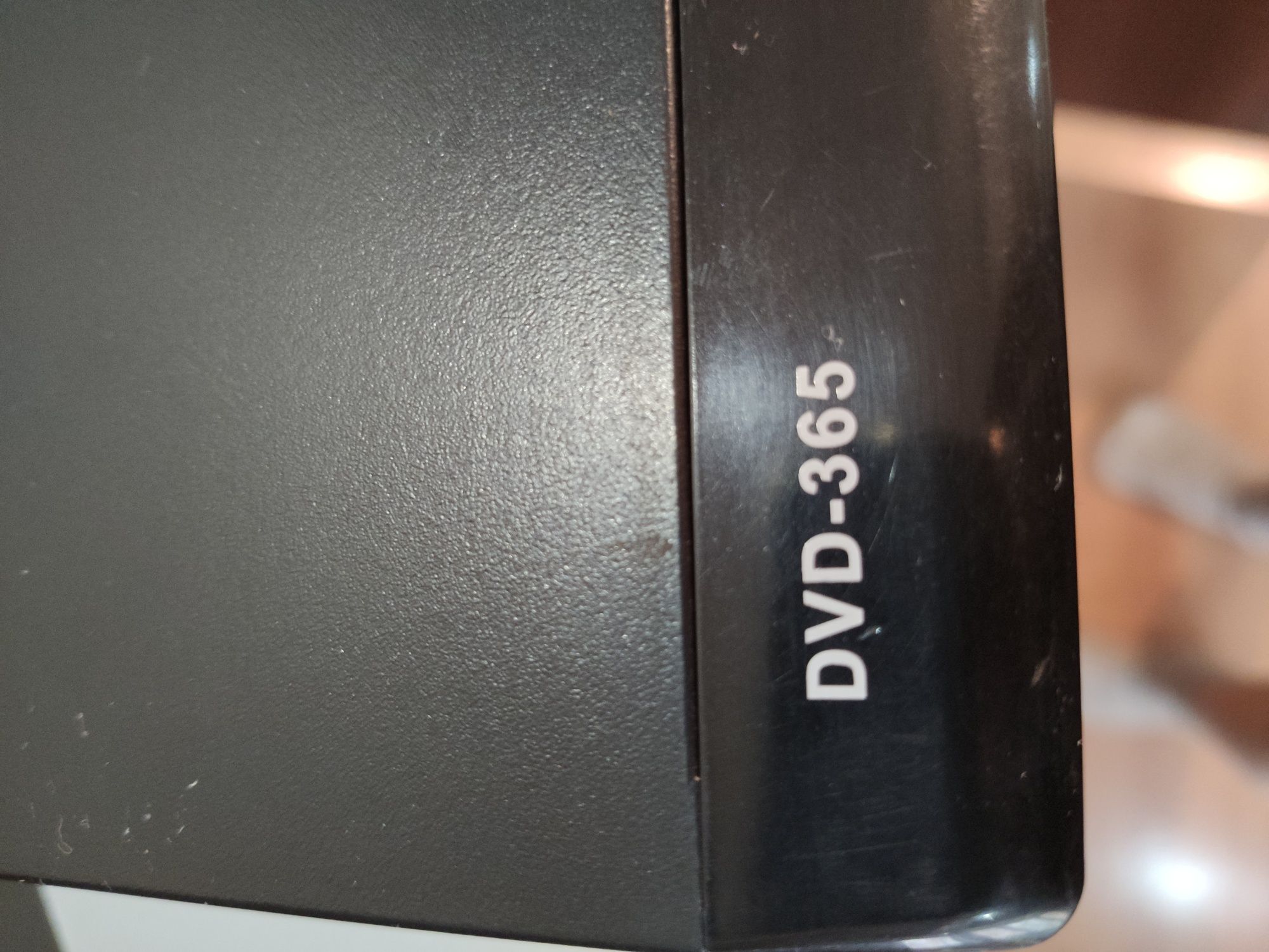 DVD проигрыватель Maxtron