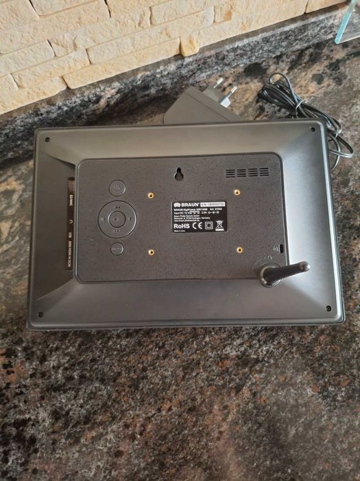 Дигитална фоторамка Braun DigiFrame 1093, 10.1", 8GB, Черен