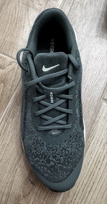 NIKE W VERSAIR дамски маратонки 40 номер