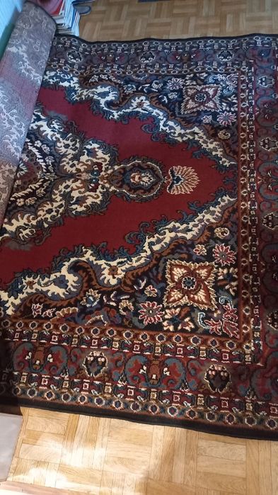 Продам ковёр 2*3м