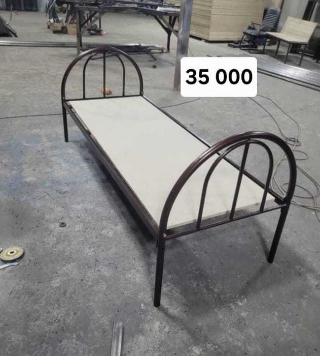 Продам кровать, в хорошем состоянии.