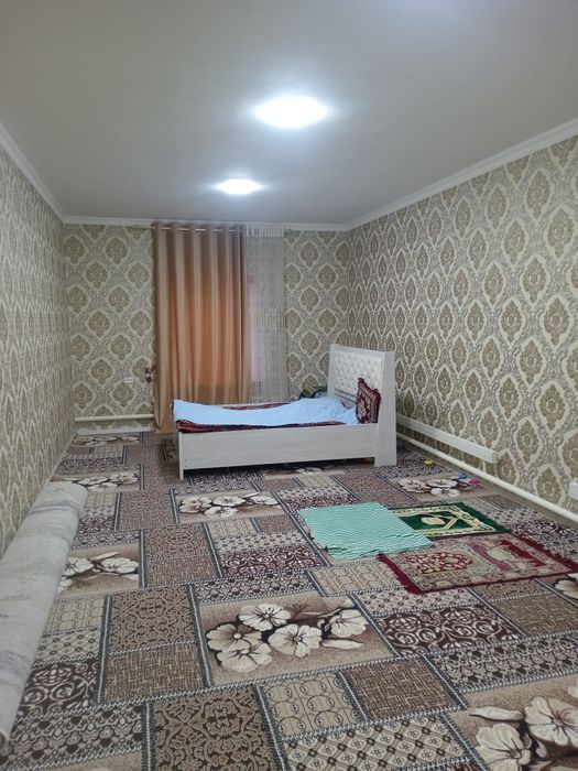 Uy SOTILADI 4 hona banya alohida tovuqhona, molhona, qo'yhona,