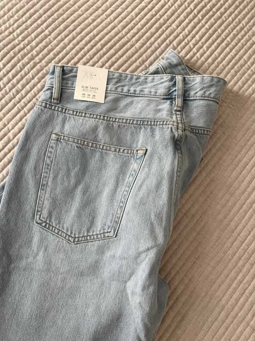 Вталени дънки Zara