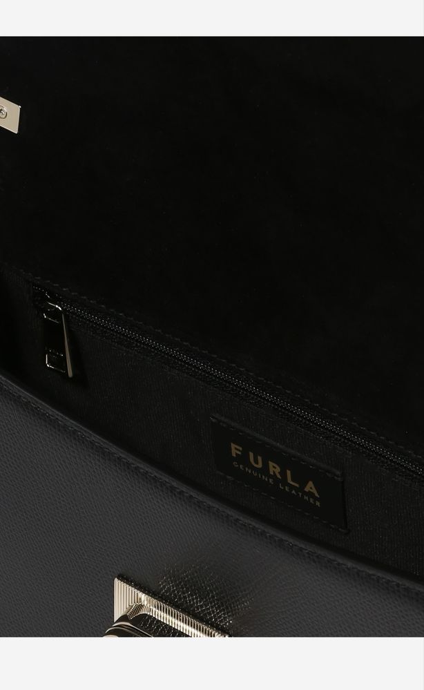 Чисто нова черна чанта FURLA