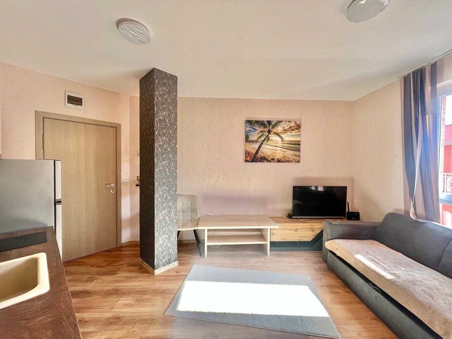 Продава се Двустаен апартамент в к.к. Слънчев бряг - 50 кв.м за 890 €/кв.м - Снимка #1