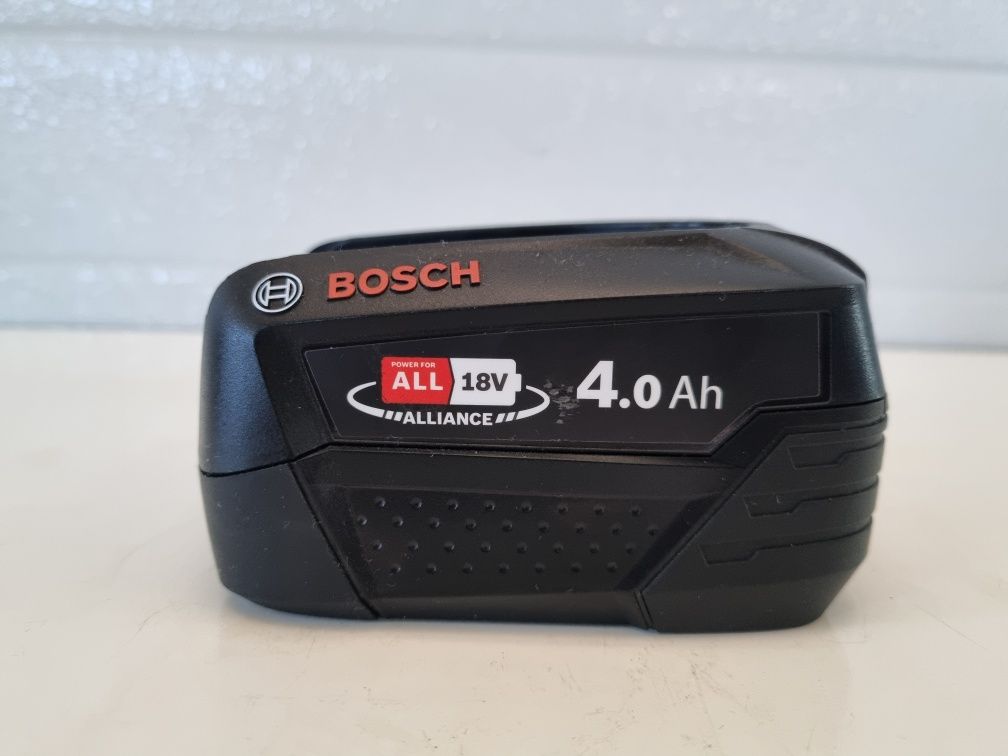 Акумулаторна батерия BOSCH PBA 18V 4.0Ah