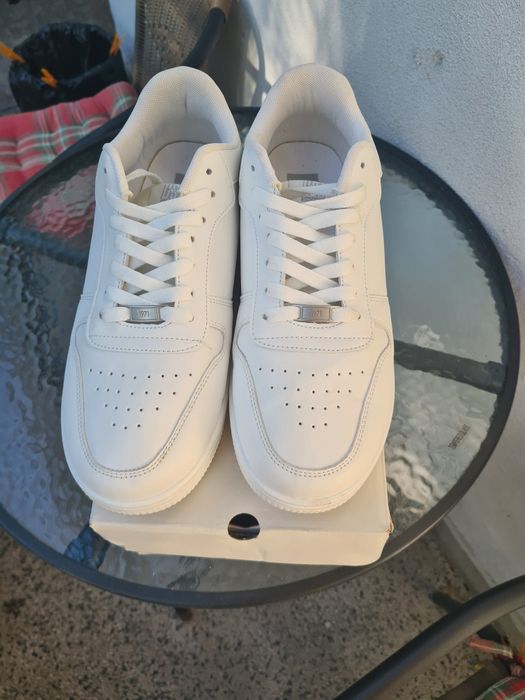 Спортни тенис обувки 44