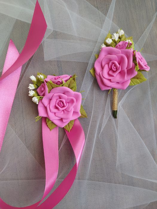 Бутоньерки свидетельнице и свидетелю