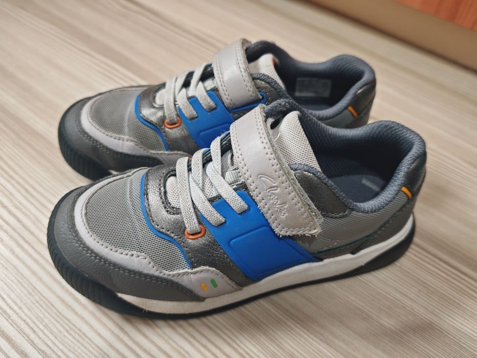 Pantofi sport Clarks, piele naturaia, marimea 30