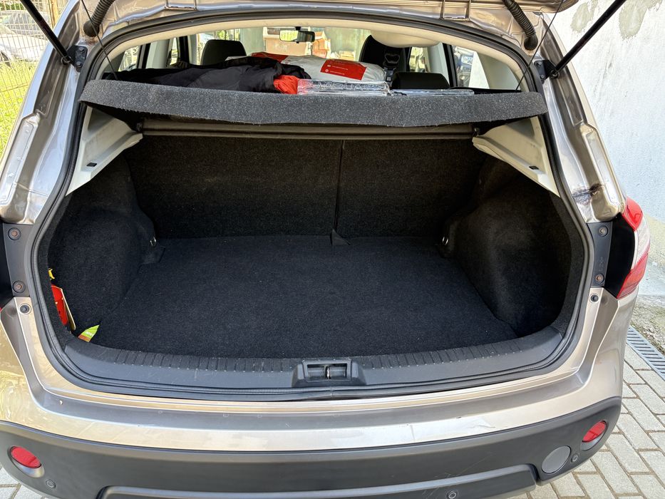 Nissan Qashqai 1.6 benzina 2012