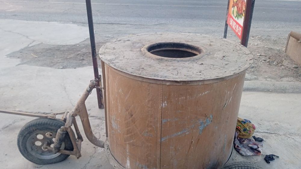 Tandir srochni sotiladi