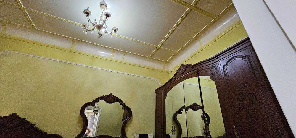 Srochno Dombrobod mahalada uy sotiladi.