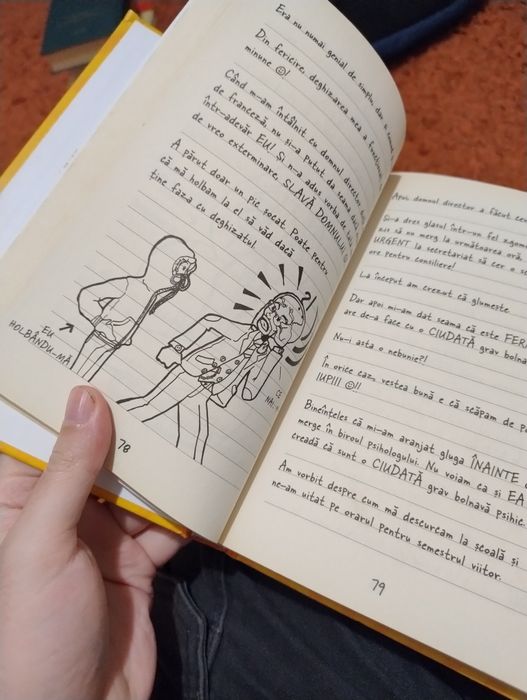 Carte Însemnările unei puștoaice în română