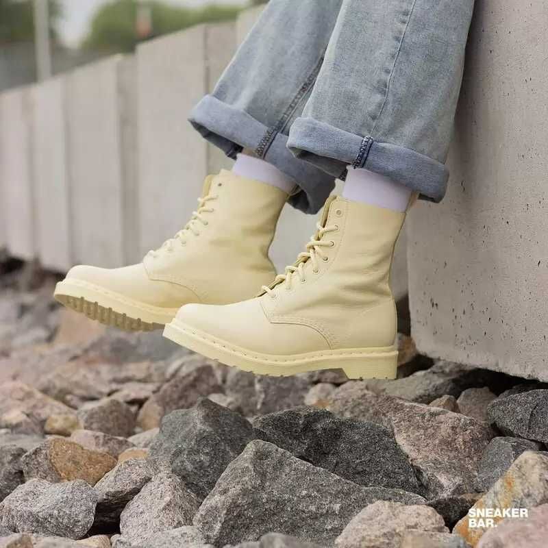 НОВИ Dr. Martens 1460 Pascal Mono ОРИГИНАЛ дамски кубинки - 38/40