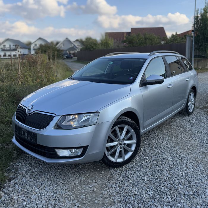Skoda Octavia Benzina Euro 5 Navigatie/Senzori de parcare